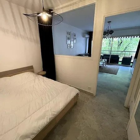 Charmant A 100m Des Plages De Juans Les Pins - Ideale Famille 昂蒂布